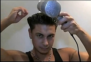 Illustration for article titled Jersey Shore: On Beauty and Not Even Looking Italian